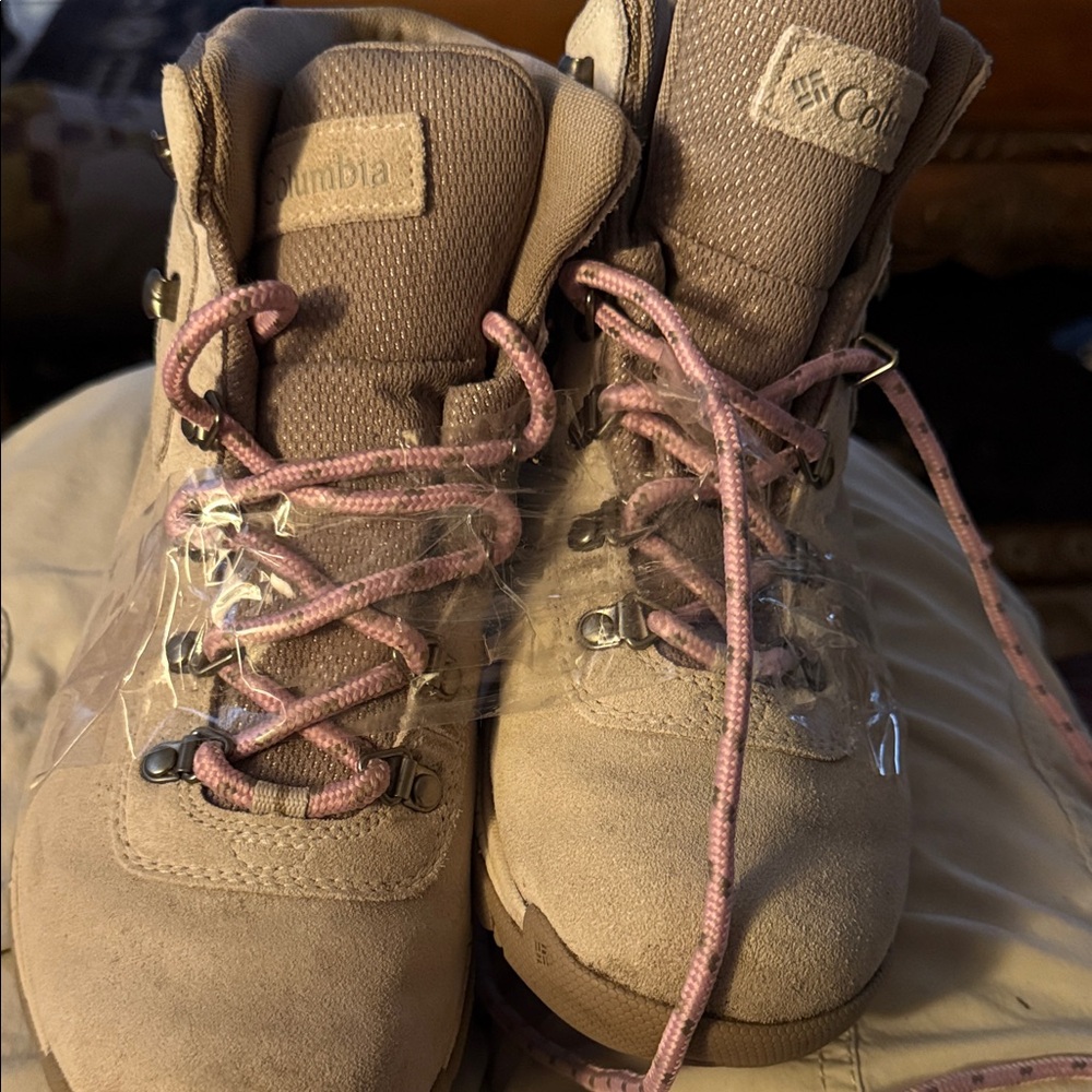 Columbia Taupe Suede Boots with Pink Laces